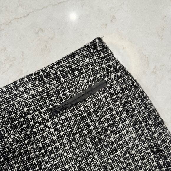 Worthington Black & White Tweed Pencil Skirt Women's 2 Back Slit Preppy Office - Picture 13 of 15
